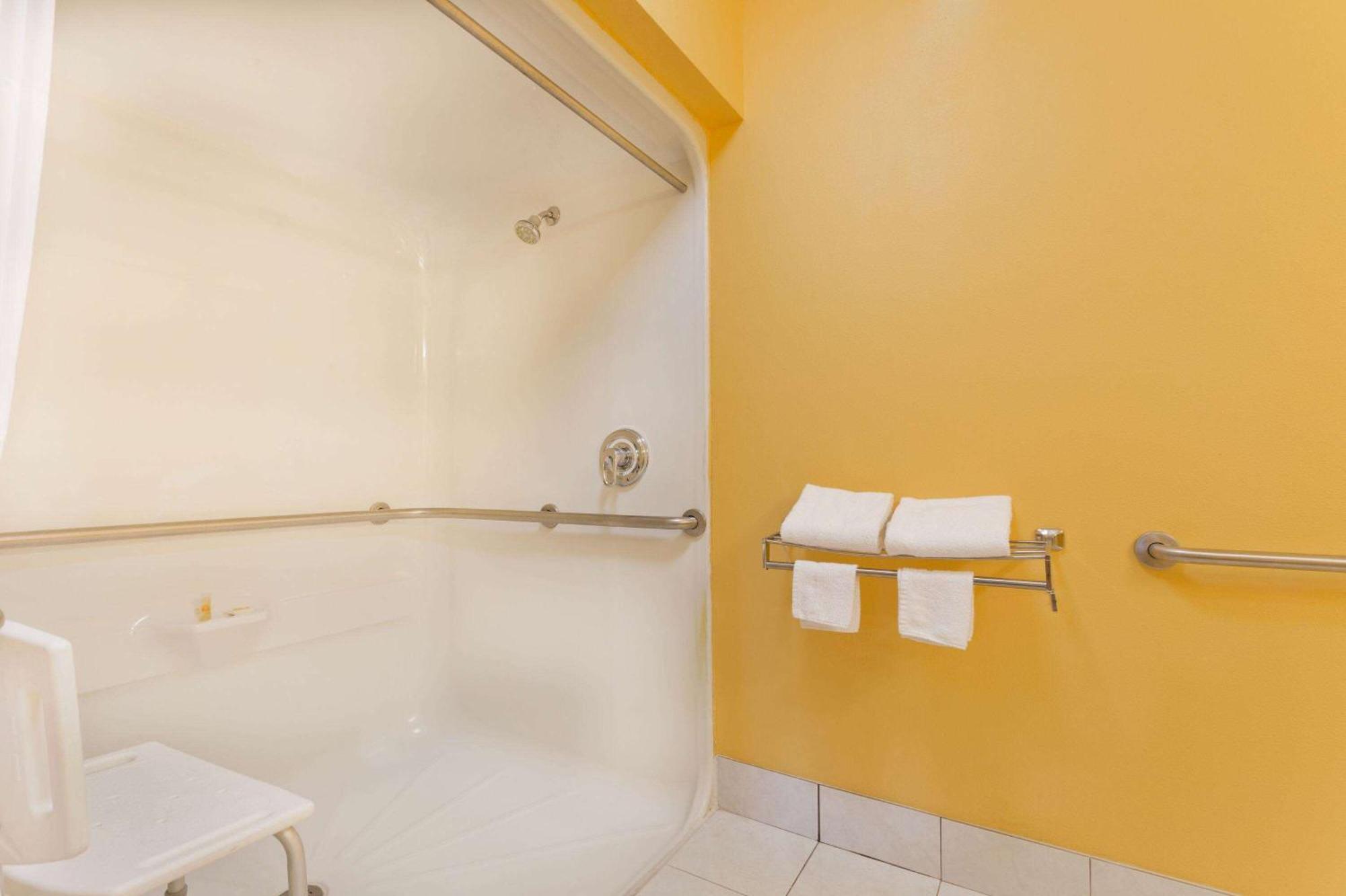 Days Inn By Wyndham פרנקלין מראה חיצוני תמונה